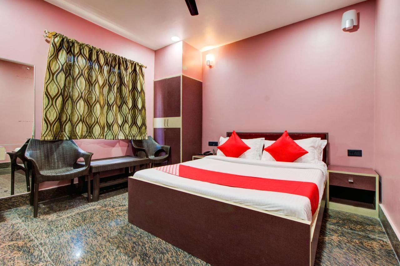 Oyo 16871 Anant Home Stay Shillong Exterior foto