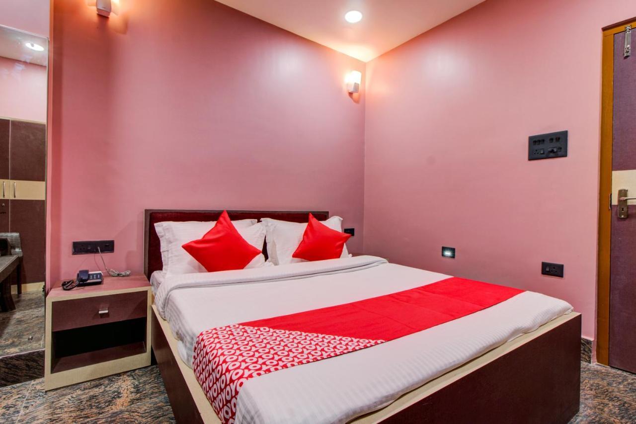 Oyo 16871 Anant Home Stay Shillong Exterior foto